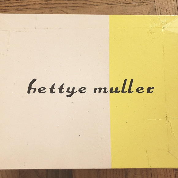 Betty Muller Red Espadrilles Wedges 6 NWOT - Picture 6 of 6